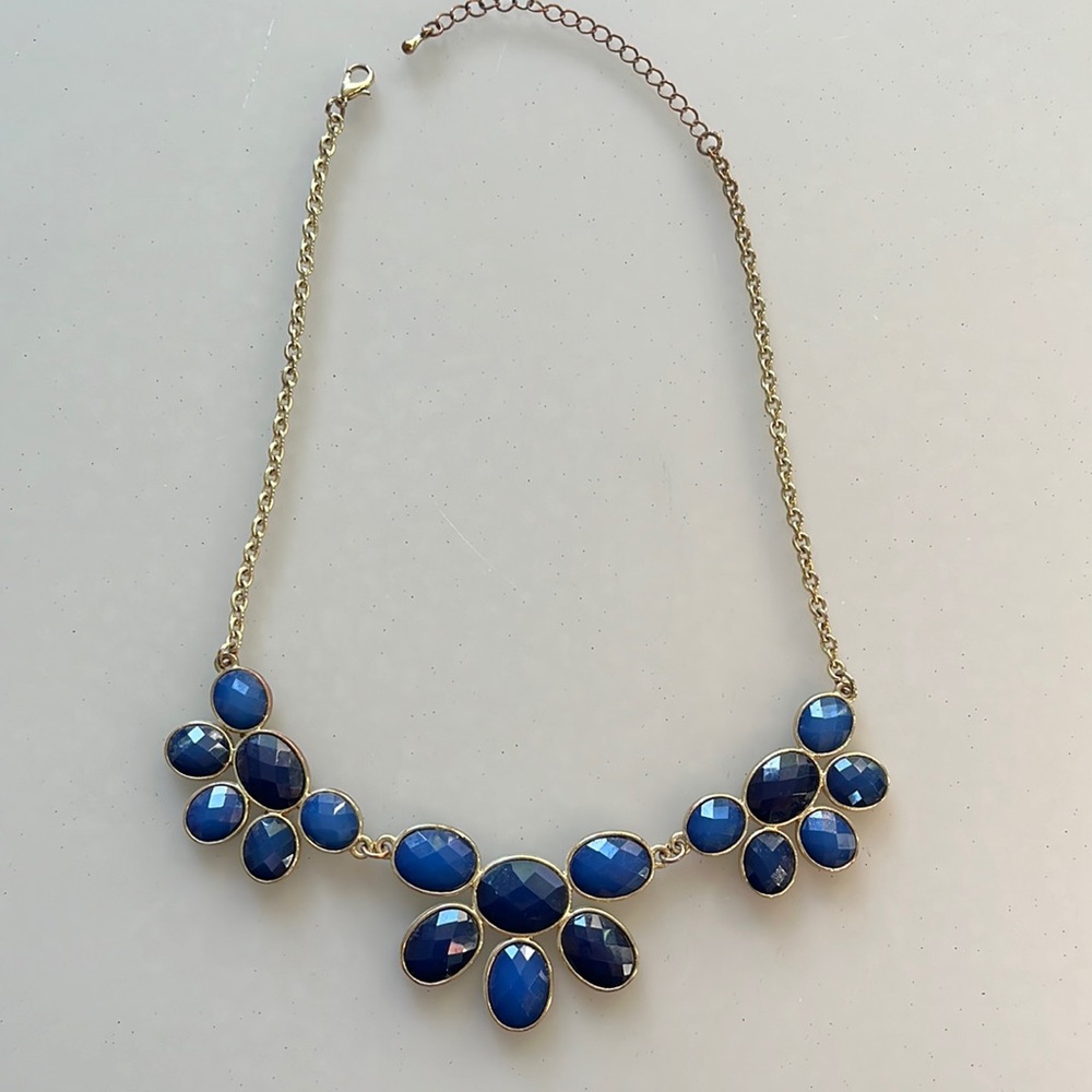 Charming Charlie statement necklace, 2-tones of blue jewels, gol…
